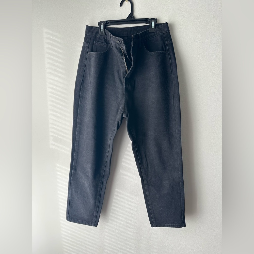 Women’s Black Ankle-Length Jeans